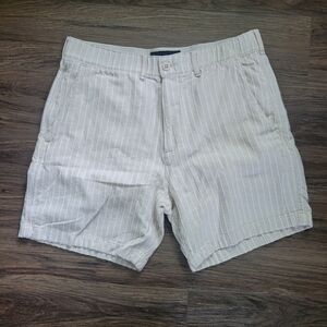 Abercrombie & Fitch Cream Striped Men's Flat Front Shorts
